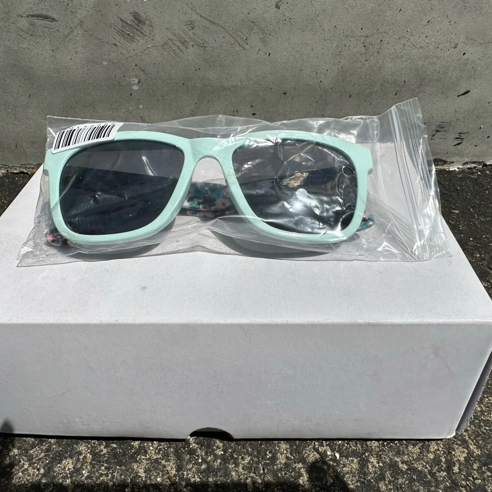 NWT Jamberry Sunglasses $5 per piece or $30 for a box of 10